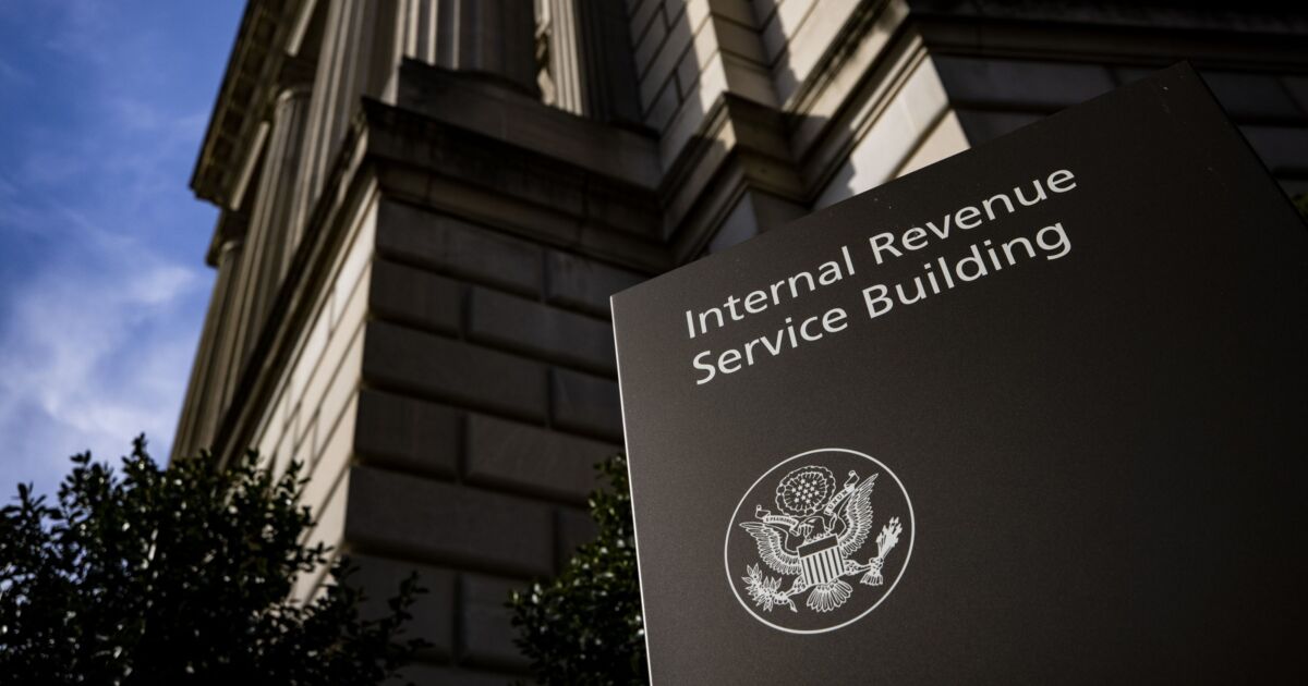Banks urge White House to ditch IRS reporting plan 1 Banks urge White House to ditch IRS reporting plan