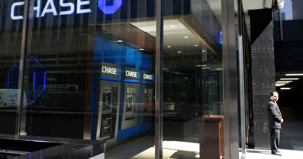 JPMorgan Chase moving retail bank's core system to cloud 1 JPMorgan Chase moving retail bank's core system to cloud