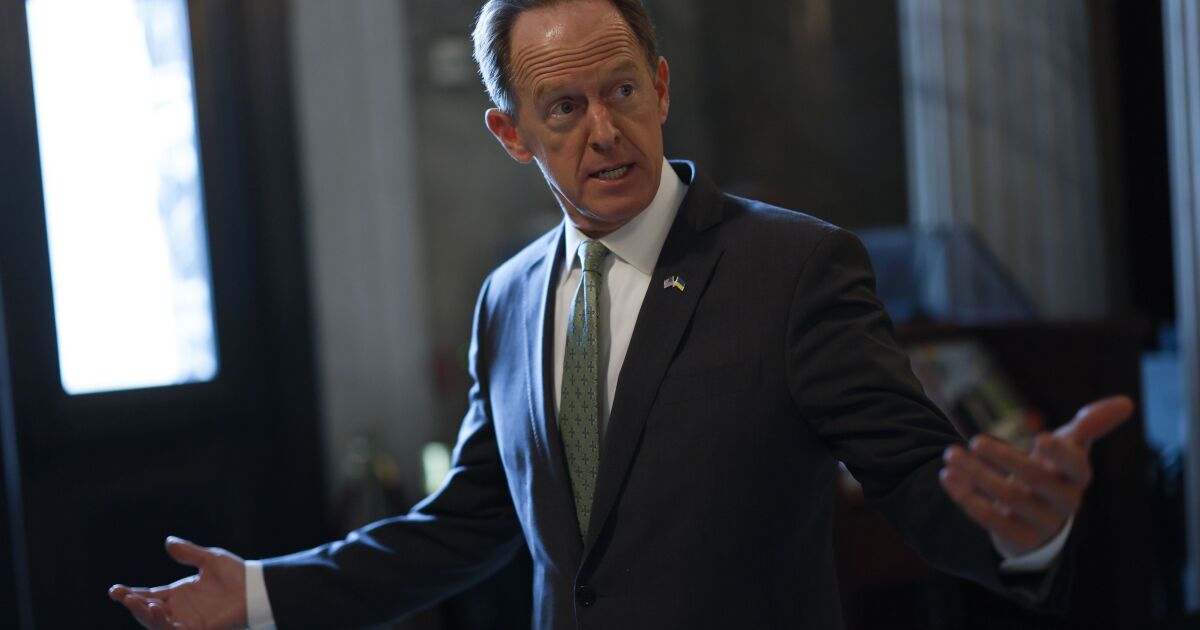 Toomey backs Barr ahead of committee vote 1 Toomey backs Barr ahead of committee vote