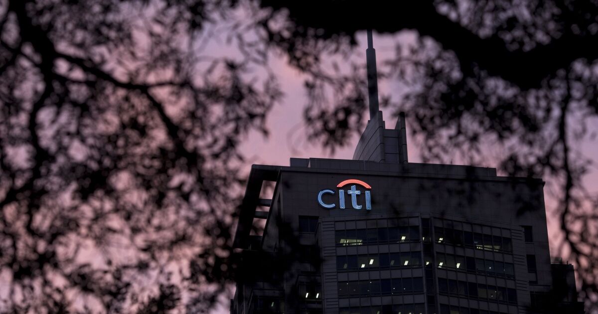 Citi’s stock traders extend hot streak as bank sees sale hit 1 Citi’s stock traders extend hot streak as bank sees sale hit