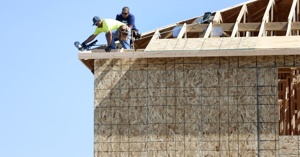 U.S. housing starts top forecasts, increase to three-month high 1 U.S. housing starts top forecasts, increase to three-month high