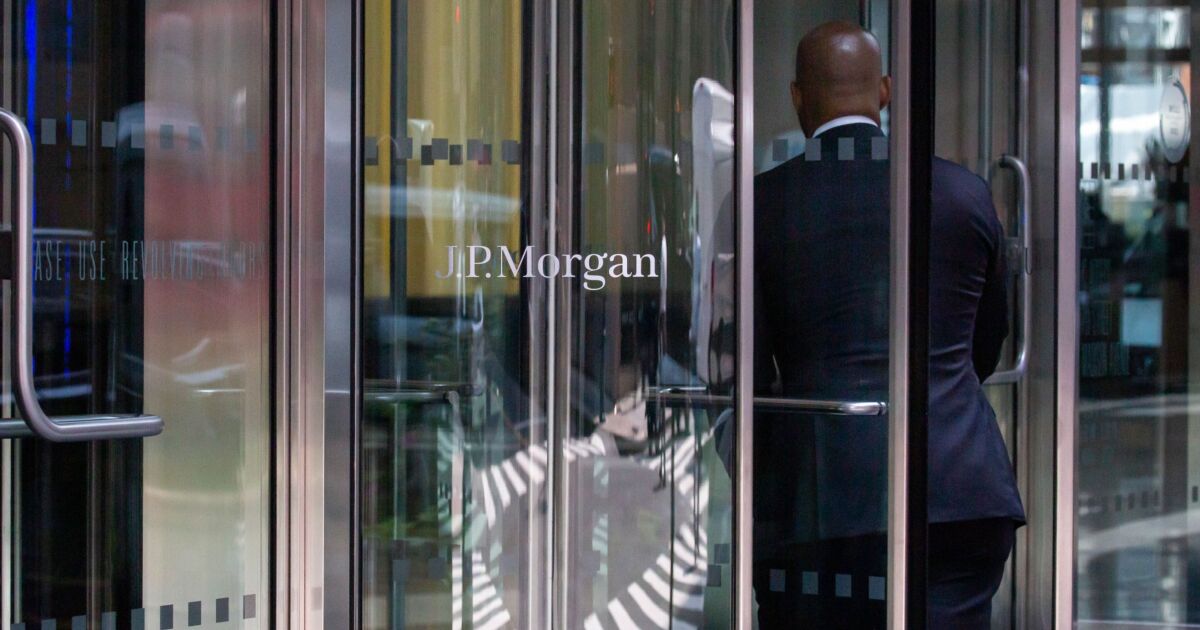 JPMorgan restricts business travel for unvaccinated staff 1 JPMorgan restricts business travel for unvaccinated staff