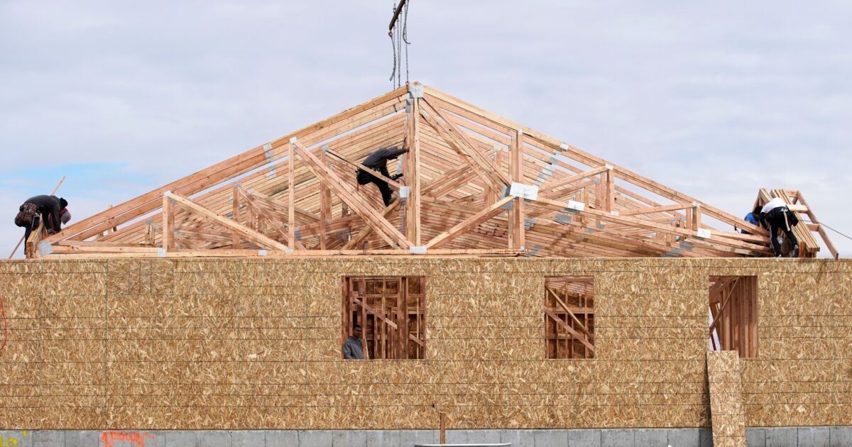 U.S. homebuilder sentiment rises for first time in five months 1 U.S. homebuilder sentiment rises for first time in five months
