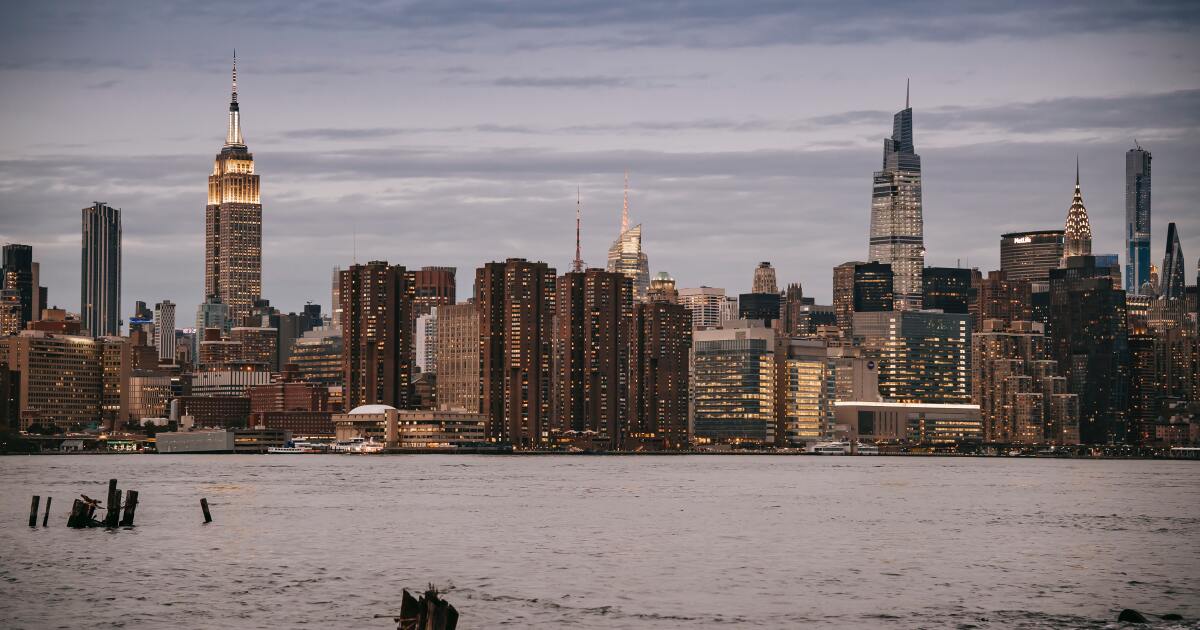 Online auctions for REO properties paying off for CMBS special servicers 1 Online auctions for REO properties paying off for CMBS special servicers