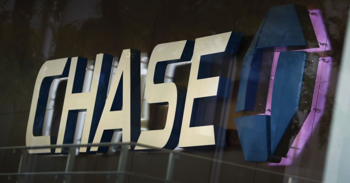 Banks can repurchase shares again. Will they? 1 Banks can repurchase shares again. Will they?