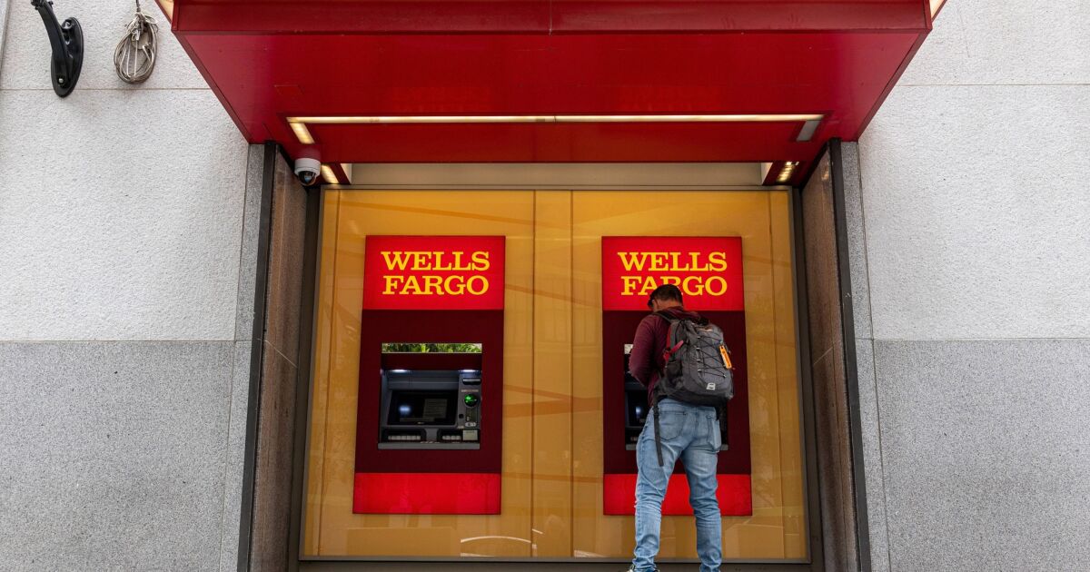 Wells Fargo risks regulatory action over pace of restitution 1 Wells Fargo risks regulatory action over pace of restitution