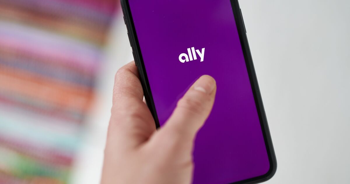 Ally’s wealth business adds humans to complement robo advisors 1 Ally’s wealth business adds humans to complement robo advisors