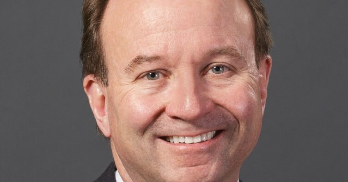 Associated CEO Philip Flynn will retire after 11 years at helm - NewsOpener Associated CEO Philip Flynn will retire after 11 years at helm