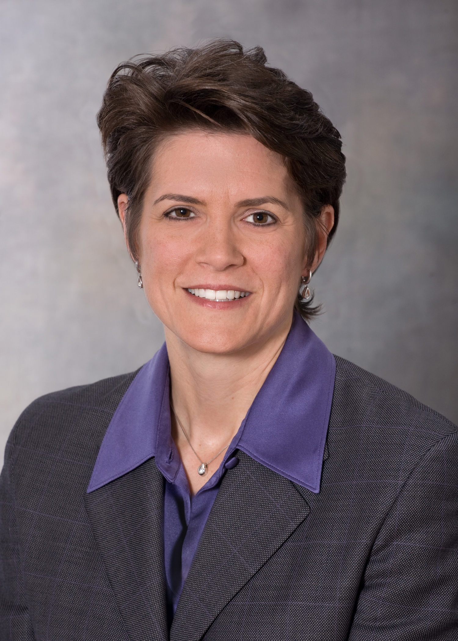 Square’s loans go mostly to women; women senior bank leaders still