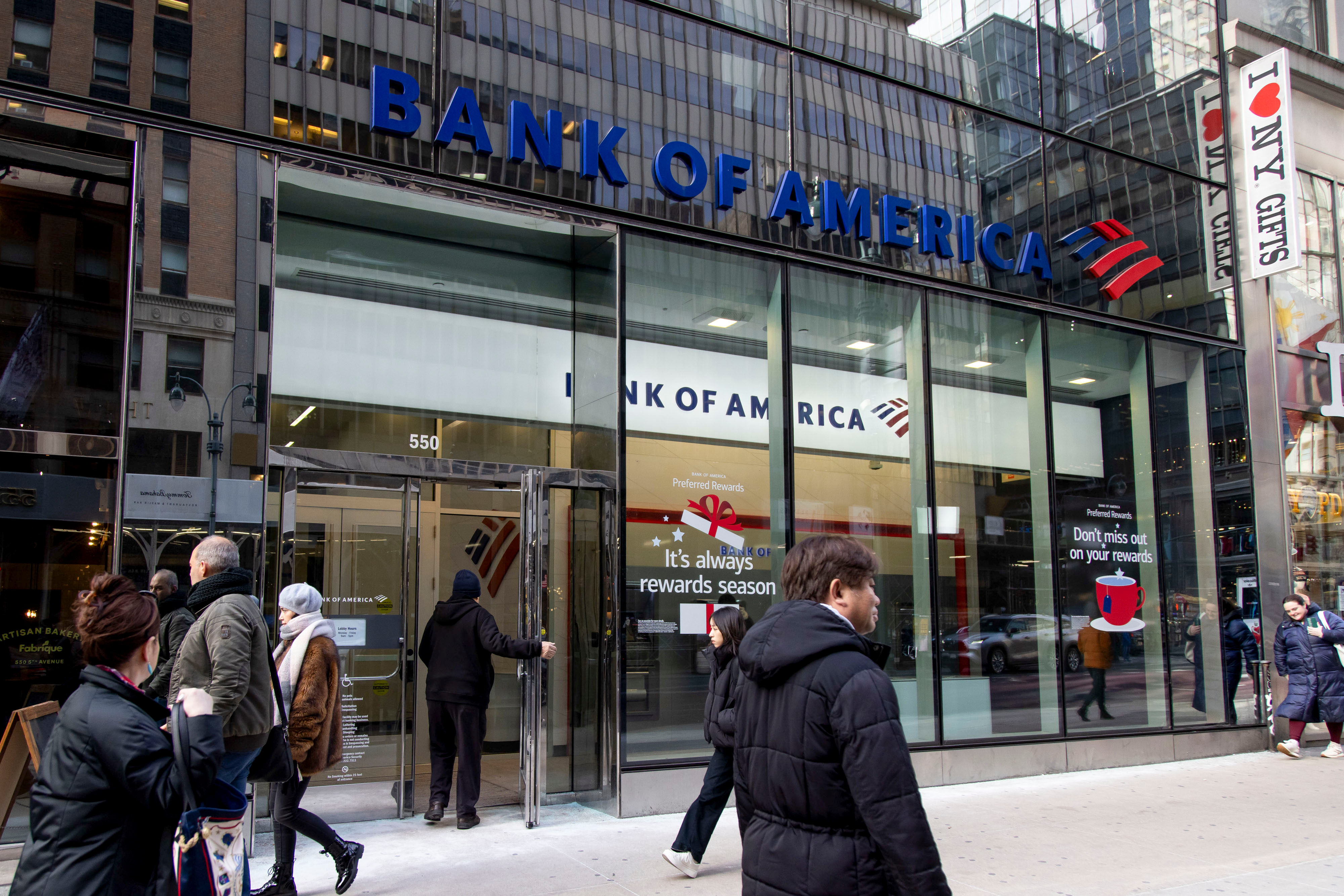 Bank of America sticking to organic growth plan: CEO | American Banker