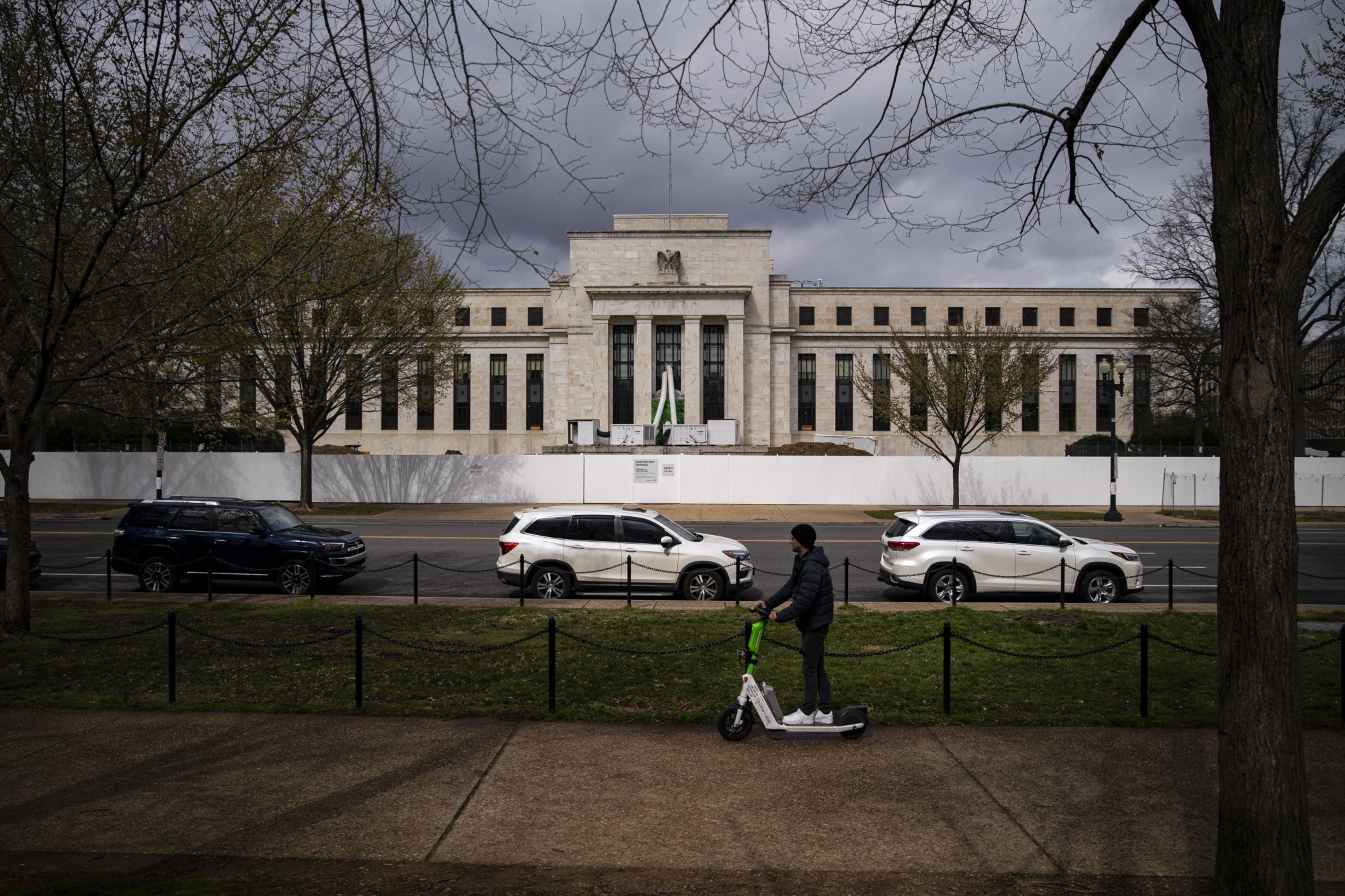 Golden parachute? Ex-Wells Fargo exec sues Fed over pay