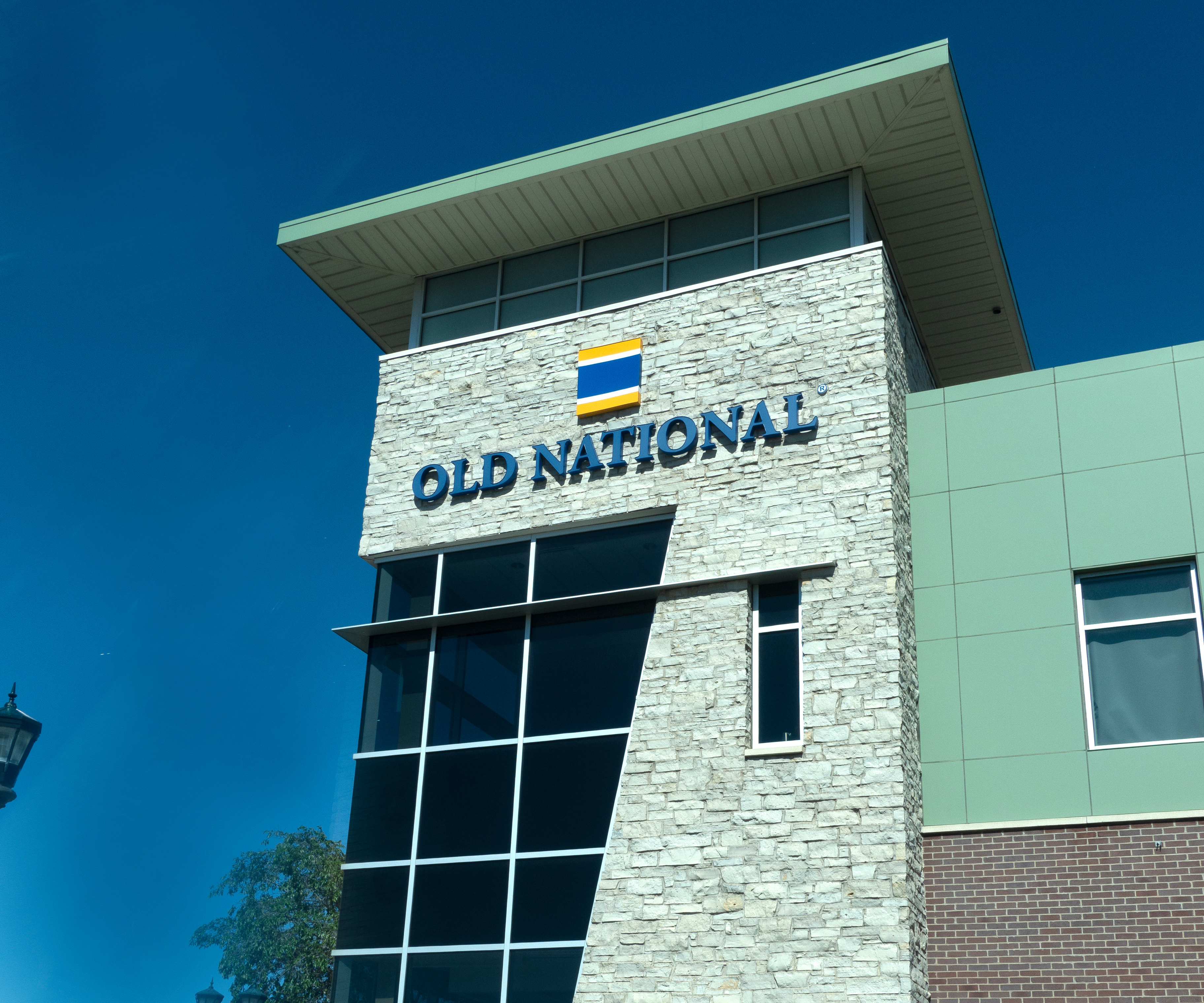 Old National Bank thanks employees for dedication in shooting's aftermath
