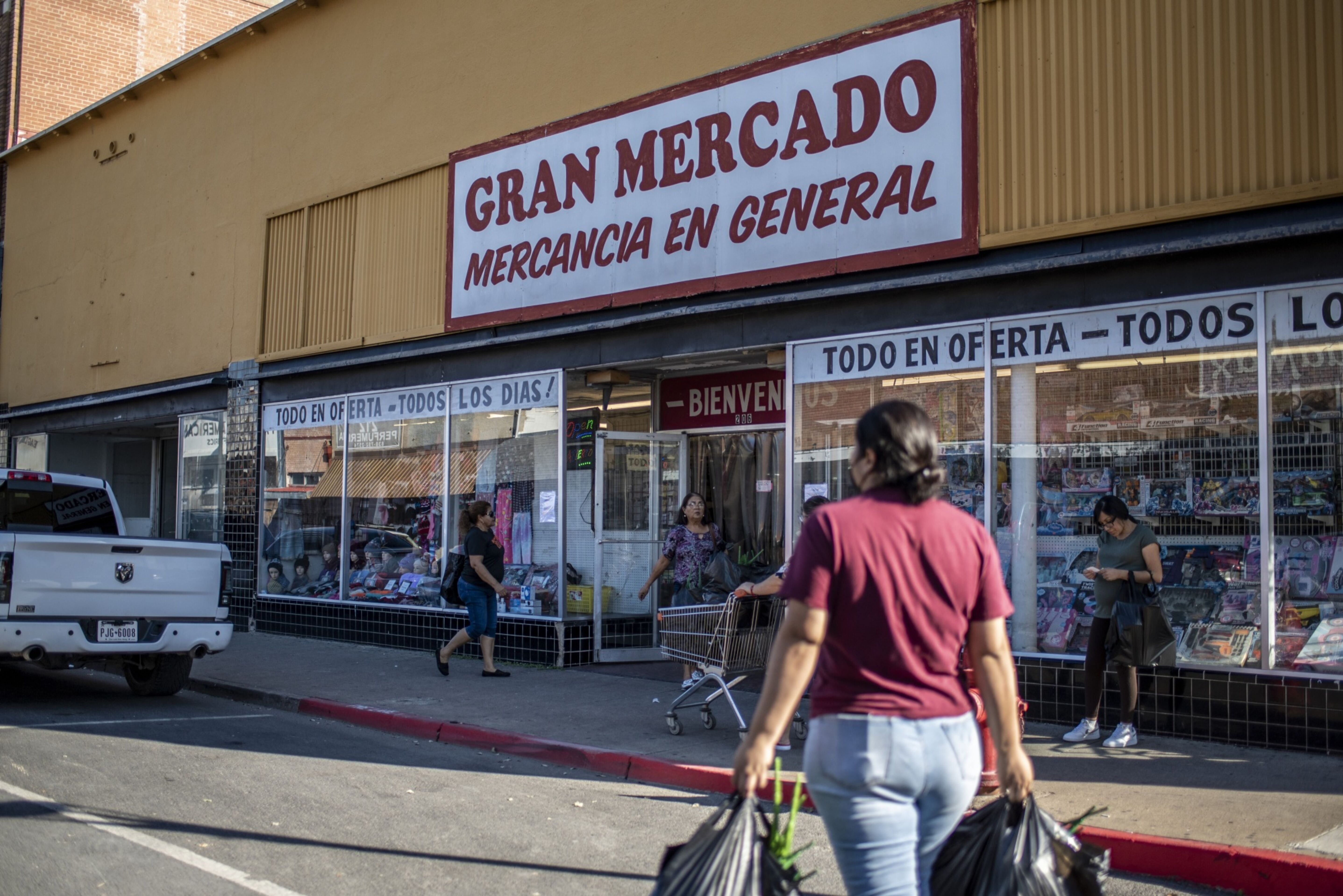Latino market offers a $155 billion opportunity for U.S. banks: Report