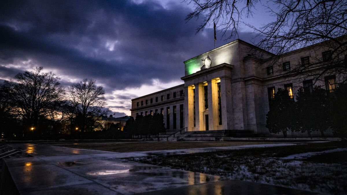 Fed says loan standards tightened, demand weakened - Vimarsana News
