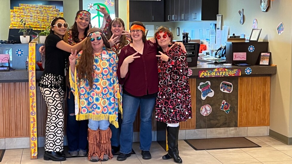 61-Western Vista.jpg