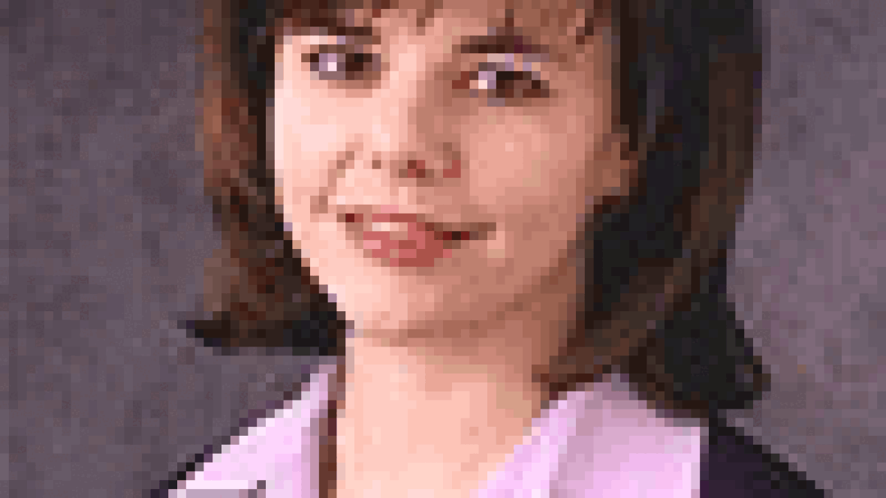 lisacrowleydelessio100.gif