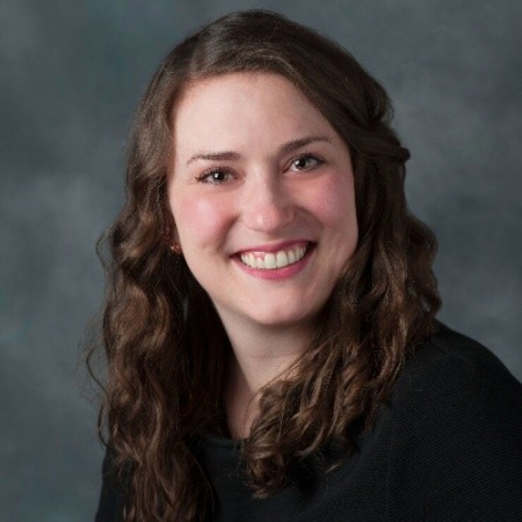 Danielle Headshot.jpg