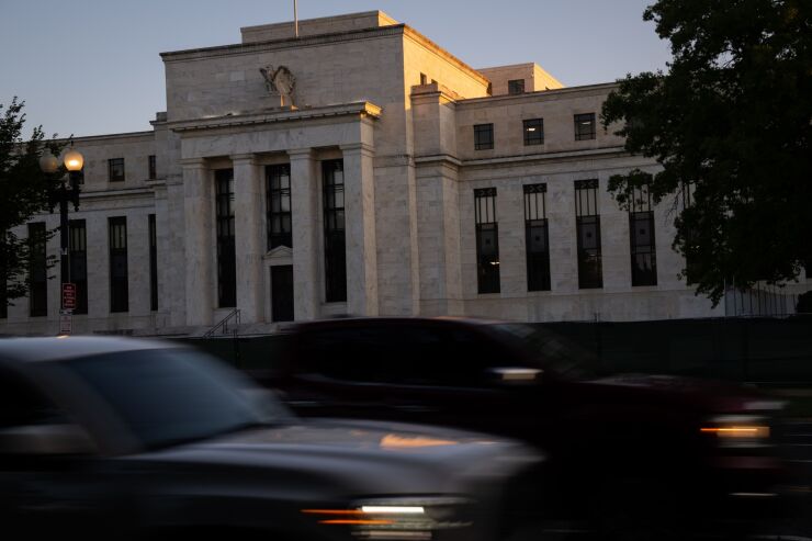 Fed Swaps Price In 5% Peak for Policy Rate in First Half of 2023