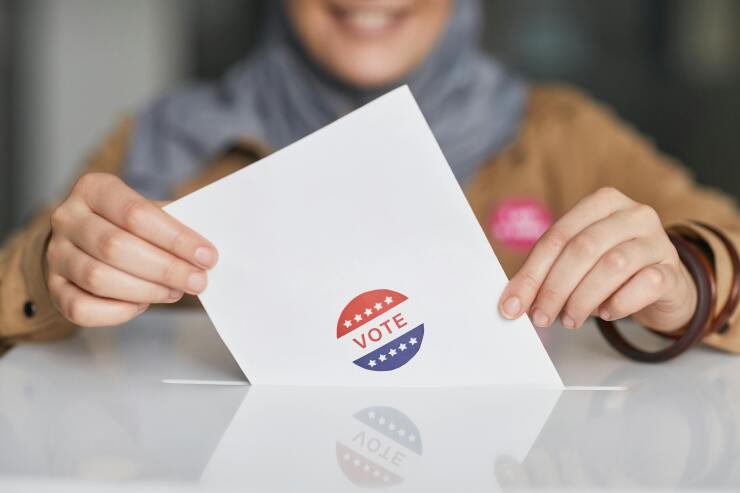 Woman casting her vote in the elections.