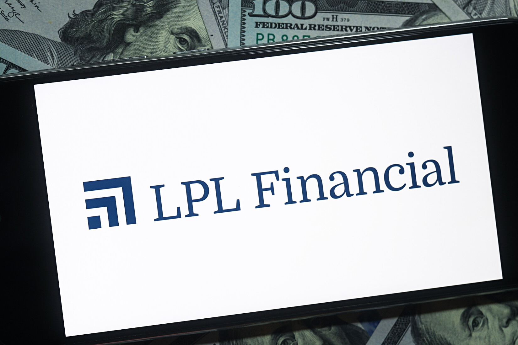 Lpl Financial Ashton Thomas goes to Wells Fargo for $2.5B team | Financial Planning