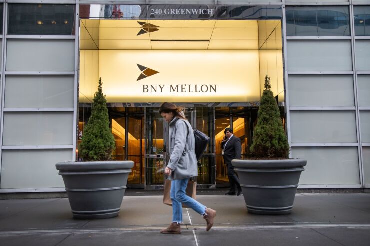 Bank Of New York Mellon 4Q Revenue Misses Estimates