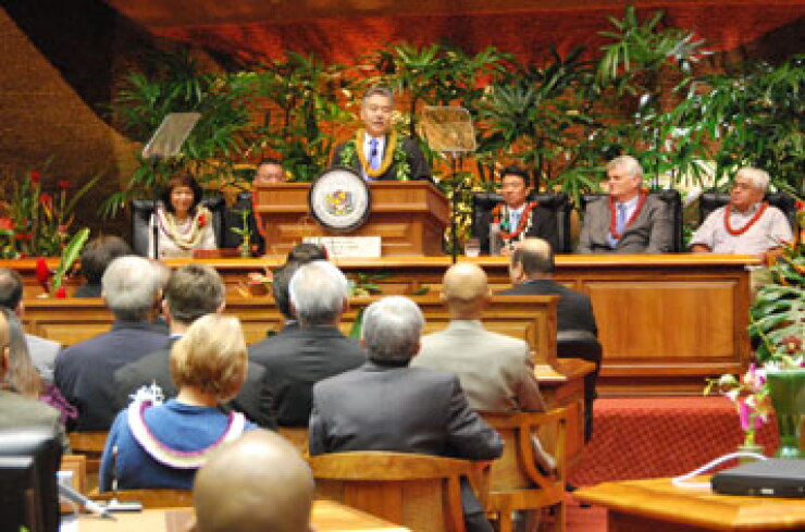 gov-david-ige-delivers-state-of-the-state-26-jan-2015.jpg