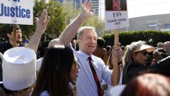 Democratic Presidential Candidates Join Culinary Workers Union On Picket Line