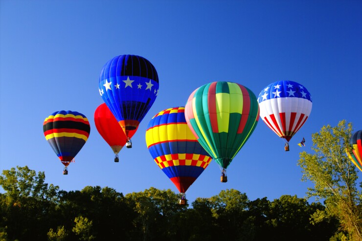 natchez-balloon-festival-credit-finchlake2000-wiki