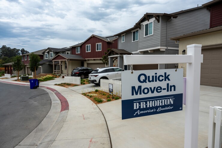 D.R. Horton homebuilder quick move in sign