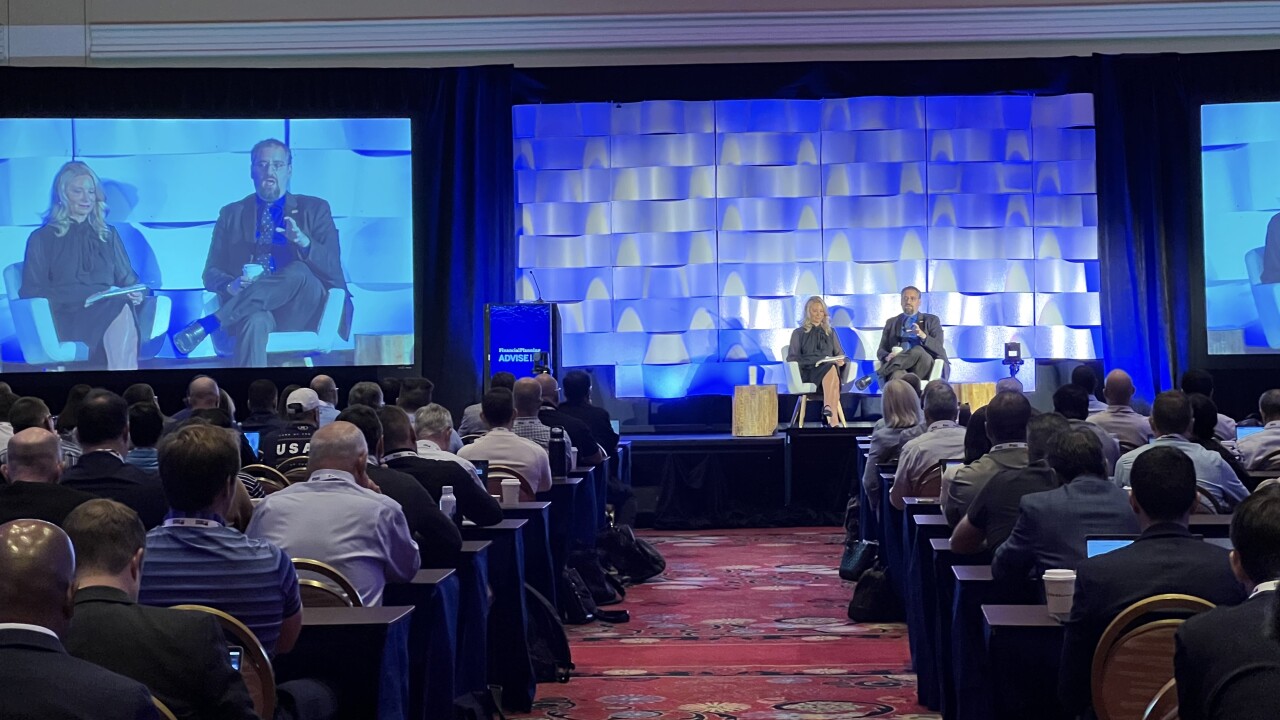 Kitces fireside chat audience view.jpg