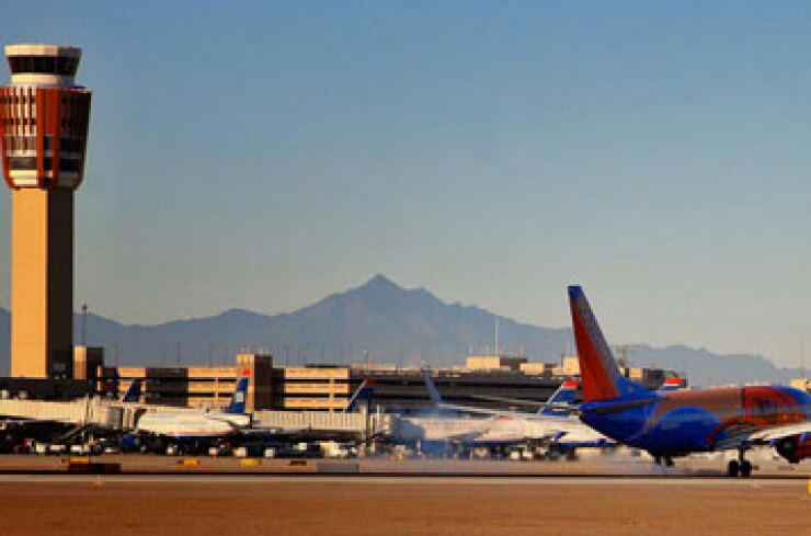 sky-harb-twr-sw737-day.jpg