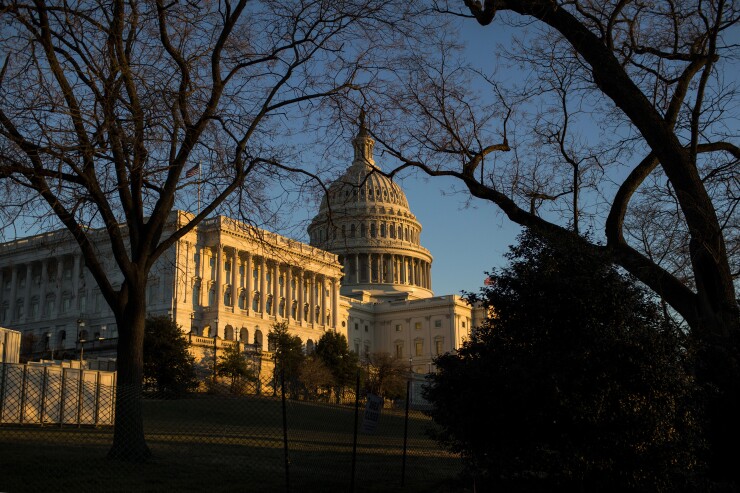 U.S.CapitolBuilding-Bloomberg.jpg