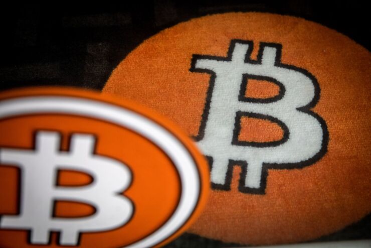 Bitcoin Falls as Biggest Liquidation in a Month Hits