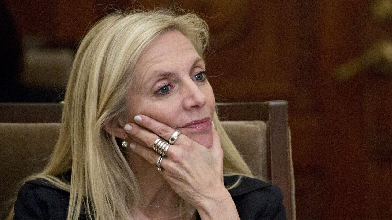 brainard-lael-bl050316