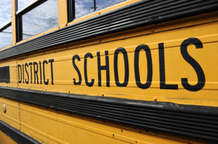 school-bus-side-fotolia.jpg