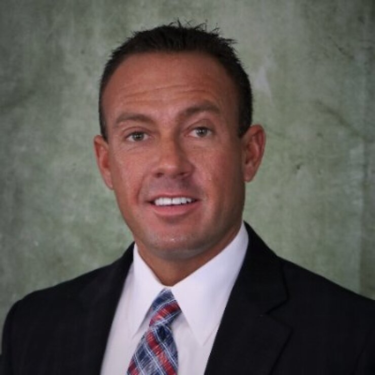 Britt Woods, Fifth Third's former program manager, will spearhead adviser recruiting and business consulting activities for Cetera-affiliated banks and credit unions.