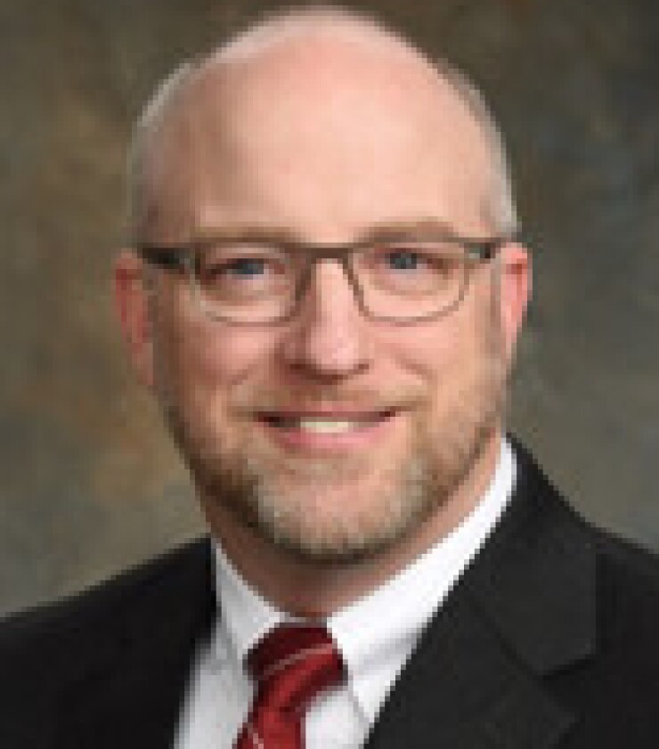 Chris Donahue-Chief Underwriting Officer-Hippo (1).jpeg