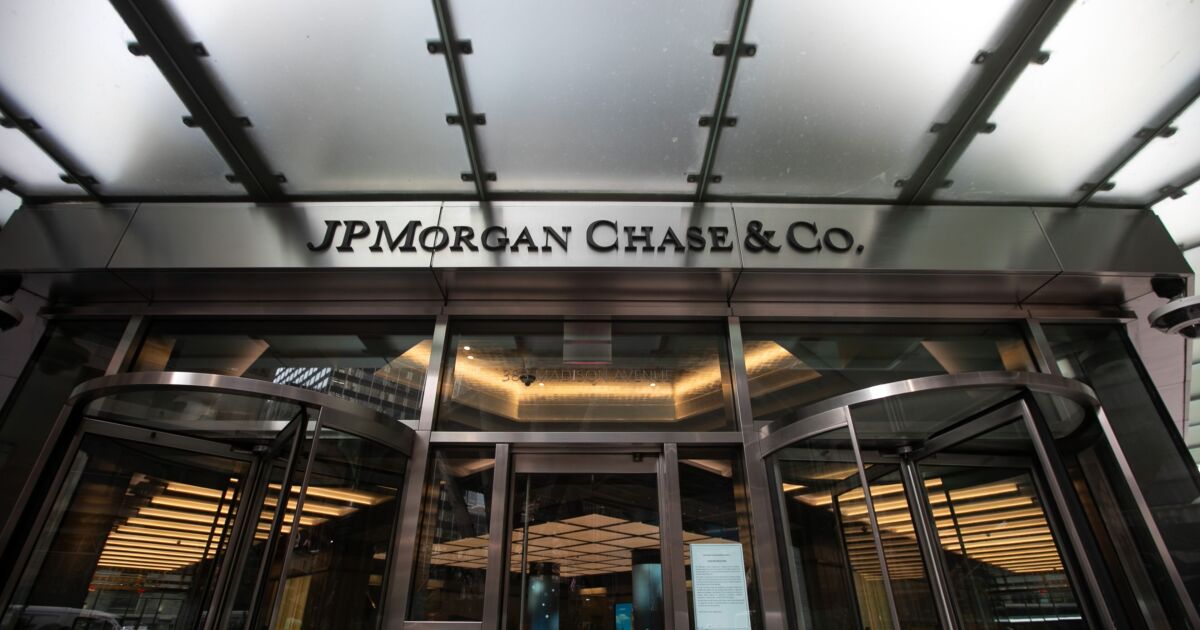 JPMorganChase delivers investment banking above guidance JPMorganChase delivers investment banking above guidance