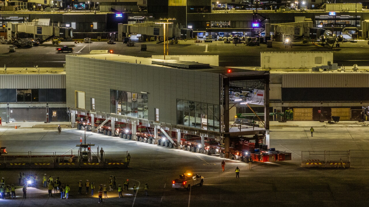Move of Concourse D module in Atlanta's airport, 2024.