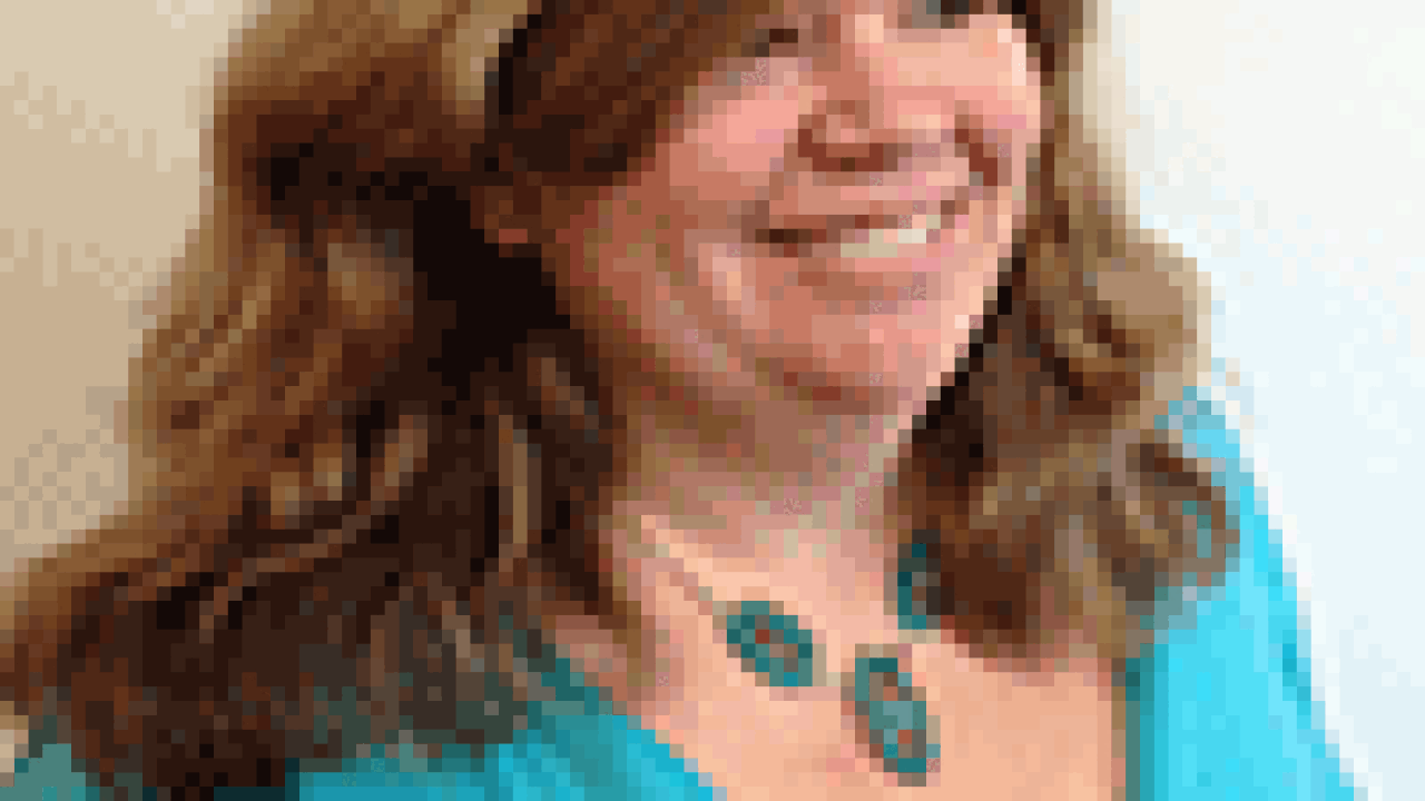 lisa-simoneau-100.gif