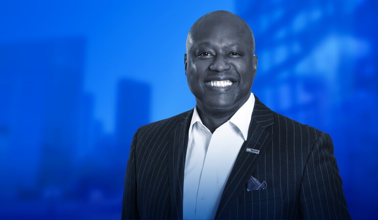 U.S. Bank - Scott, Ford headshot - horizontal.jpg