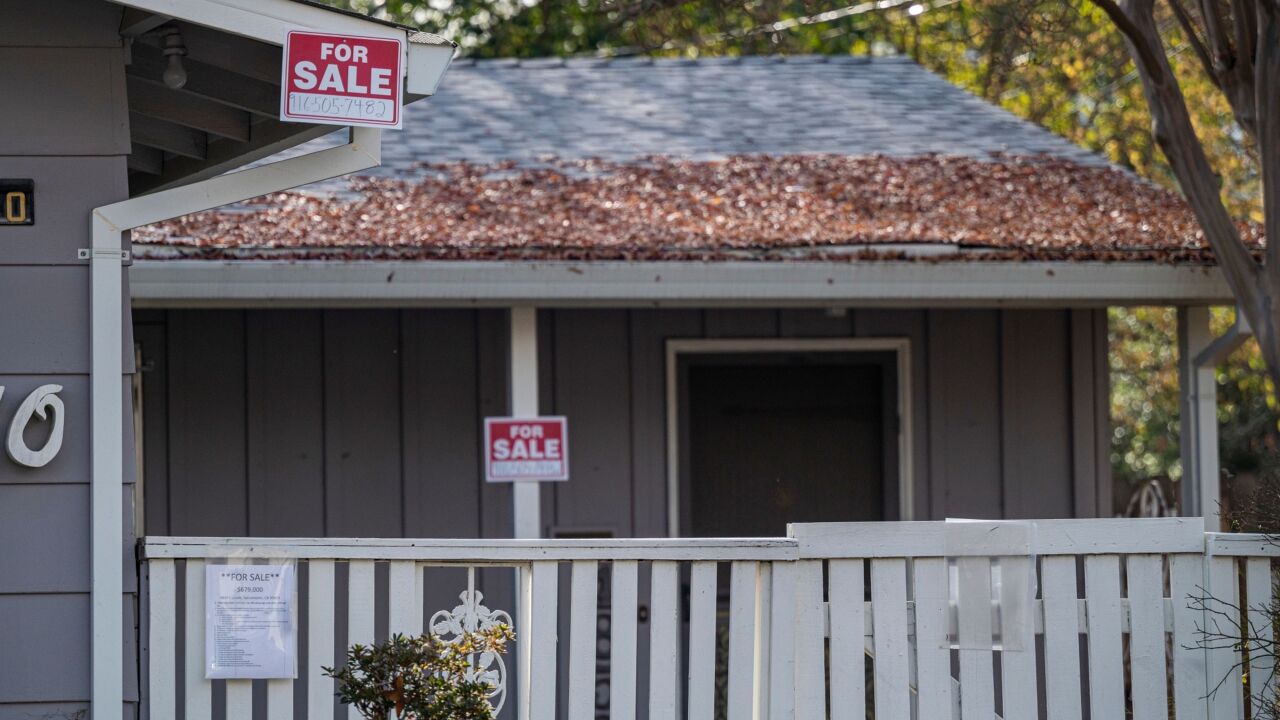 California Homes As Sellers Are Pulling Properties Off Market At Record Pace