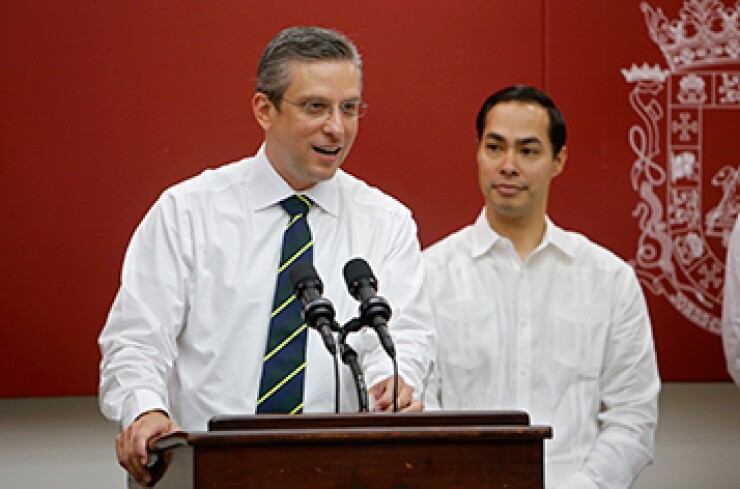 garcia-padilla-and-secretary-castro.jpg
