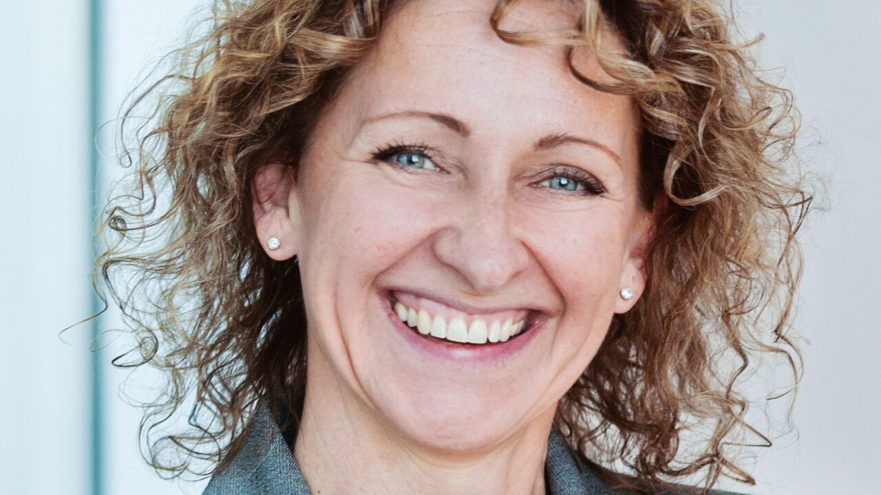 SE2's Mary Anne Durall Headshot.jpg