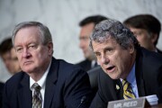 Sen. Mike Crapo, R-Idaho, and Sen. Sherrod Brown, D-Ohio