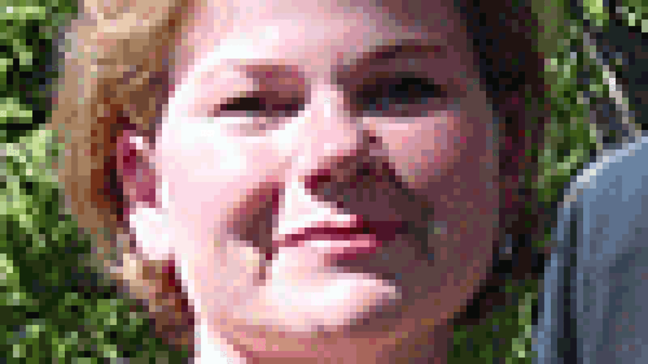 paula-darling-100.gif