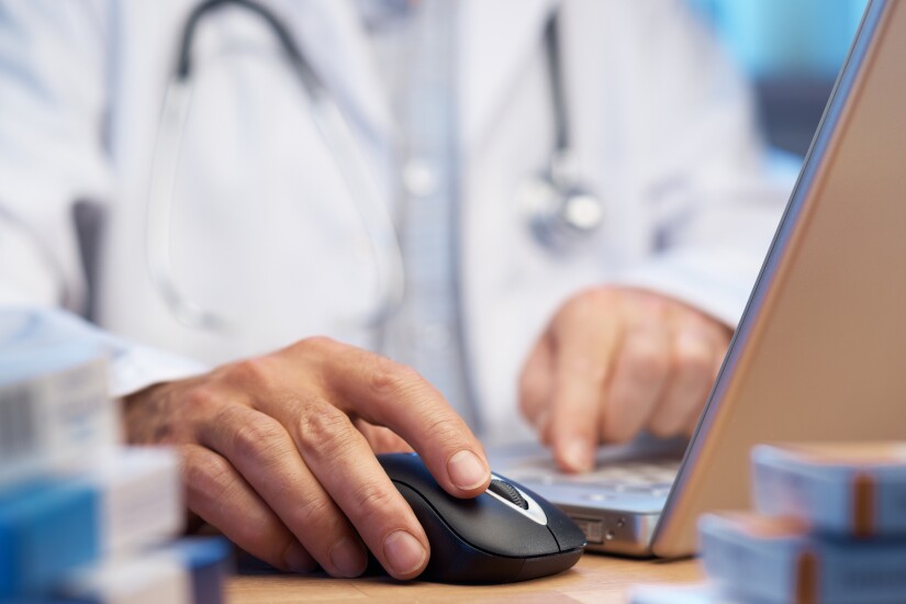 0. Doc Computer AdobeStock_18121397.jpeg