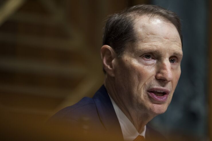 wyden-ron-senate.jpg