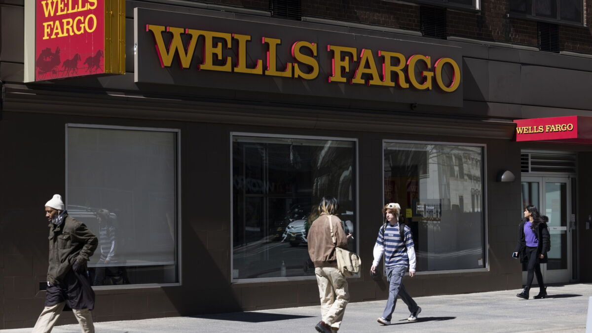 Wells Fargo's $1 billion settlement is one for the record books - Vimarsana News