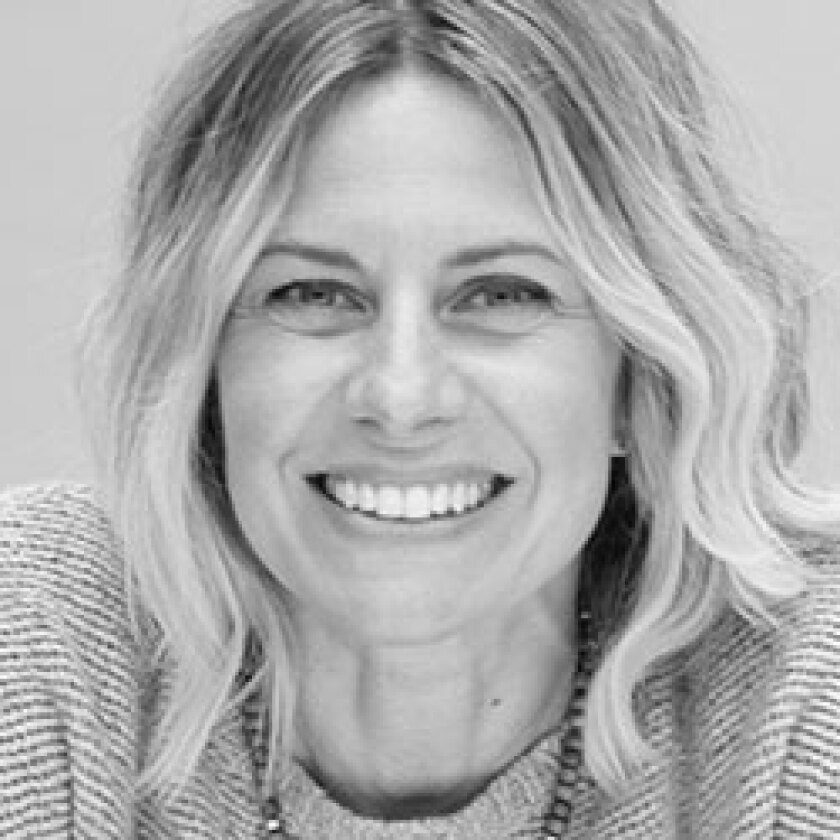 nauiokas-amy-250.jpg